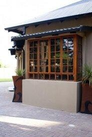 Cedar Manor Guest House