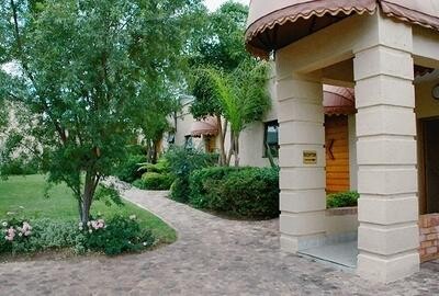 Norscot Manor Guest Lodge