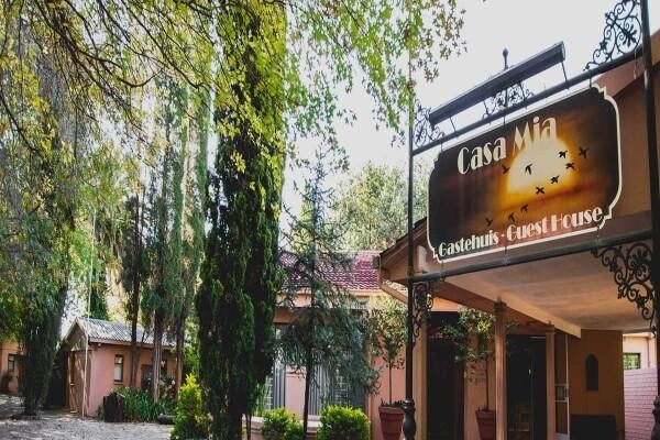 Casa Mia Guest House & Conference Centre