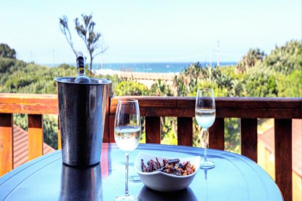 Ellingham Resorts Rocky Bay
