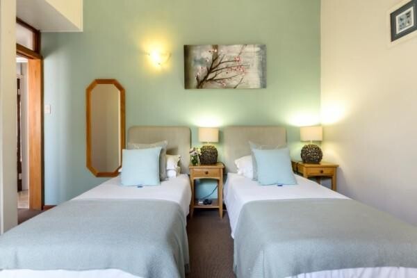 Admiral's Lodge Guest House