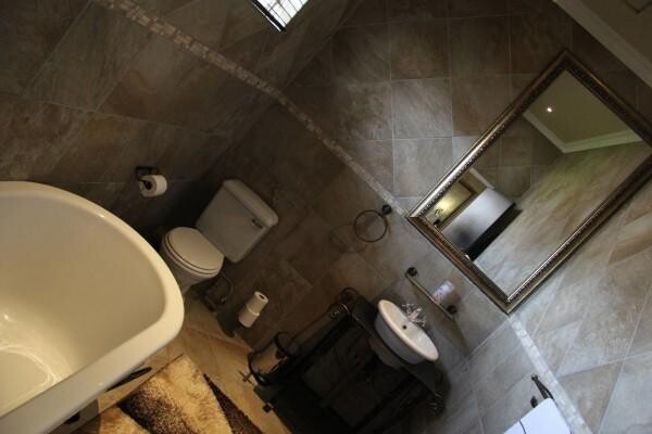 Southgate Country Lodge