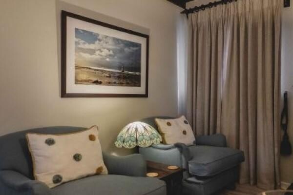 Admiralty Beach House