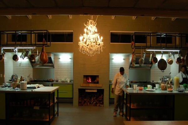 African Relish Cooking School & Restaurant