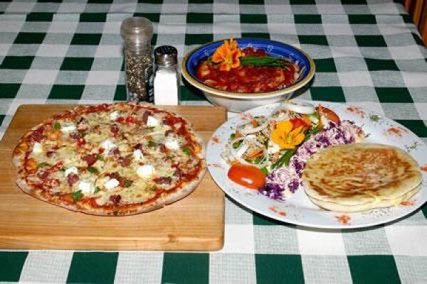 Tower Of Pizza B&B & Restaurant