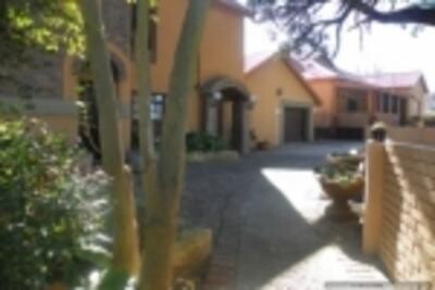 Izimbali Lodge & Restaurant