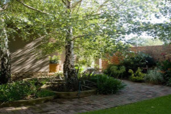 The Crown Guesthouse