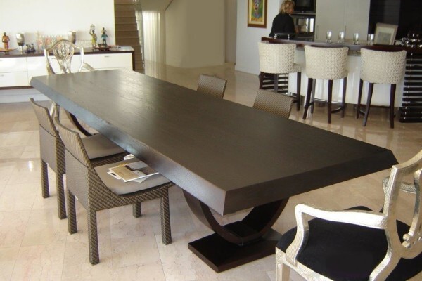 Dynamic Furniture Contracts
