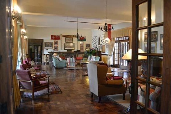 Royal Country Inn/Hotel