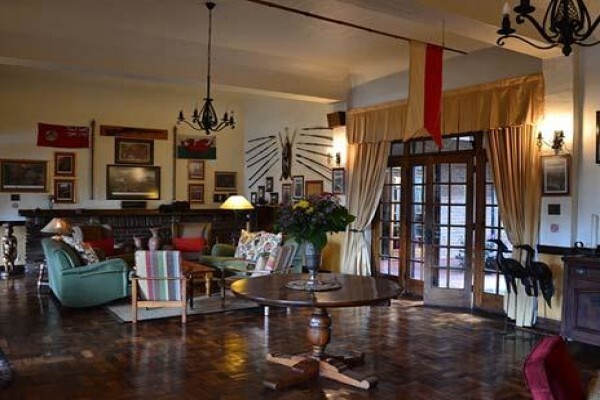 Royal Country Inn/Hotel