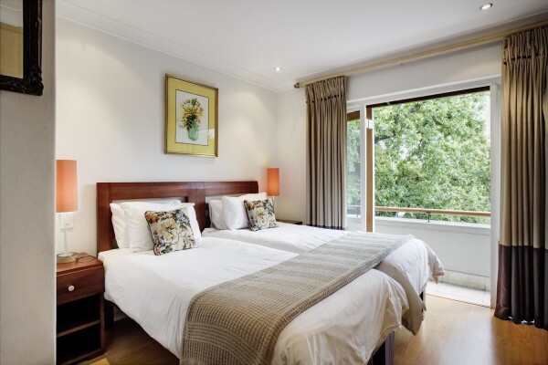 Hotel (Stellenbosch)
