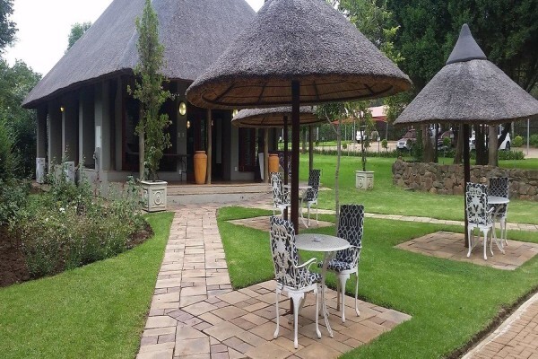 Magalies Manor