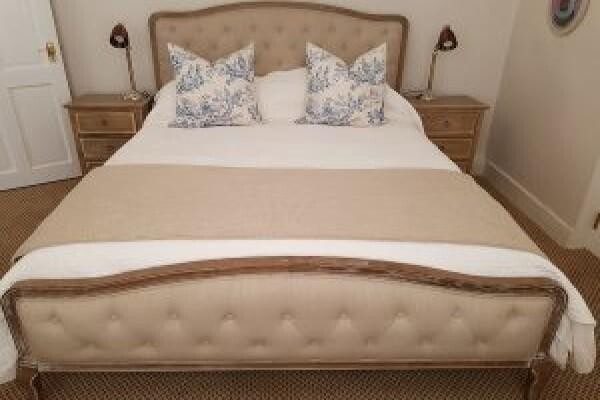 Maison Chablis Guest House
