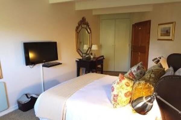 Maison Chablis Guest House