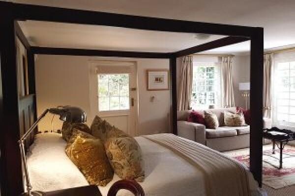 Maison Chablis Guest House