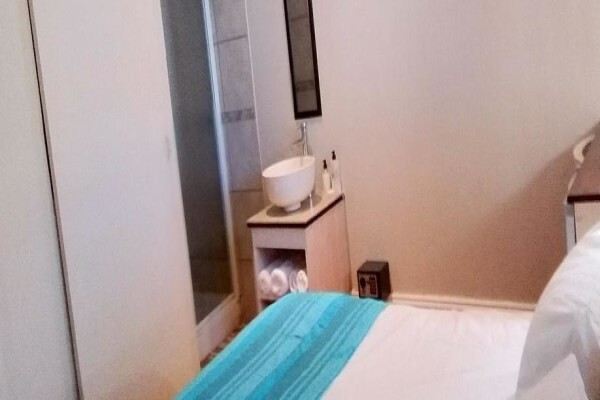 Guesthouse On Irvine