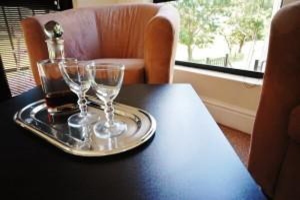 Fourteenth Green Guest Lodge
