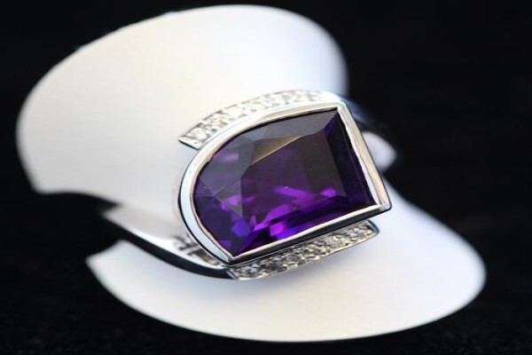 Cherry Design Jewellery:Office