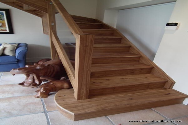 Divvie's Furniture