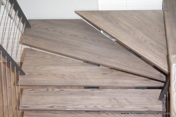 Divvie's Furniture