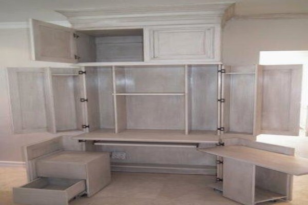 Divvie's Furniture