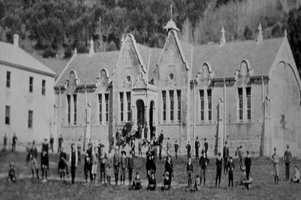 Hoër Jongenskool