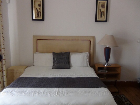 Lukhozi Bed & Breakfast