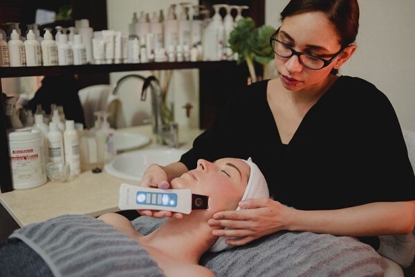 Jennifer Eales Skin Care Clinic