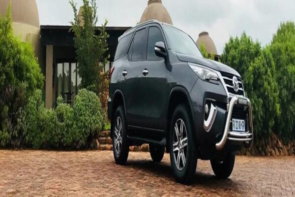 Pogiso's Tours Cc