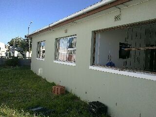 Shantie's Glass & Aluminium