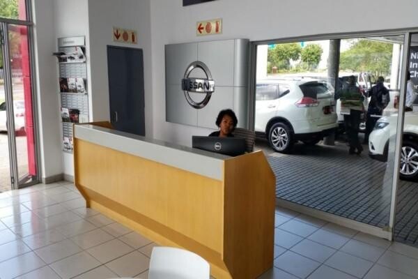 CMH Datcentre Nissan:Commercial International Trucks:Emergency ShareCall