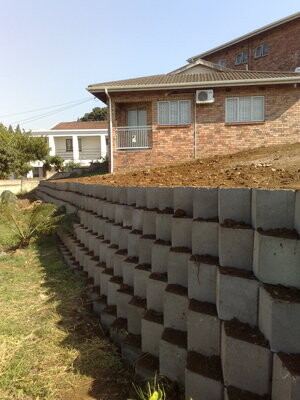Honeycomb Retaining Systems