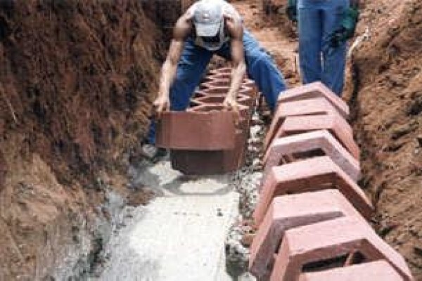 Honeycomb Retaining Systems