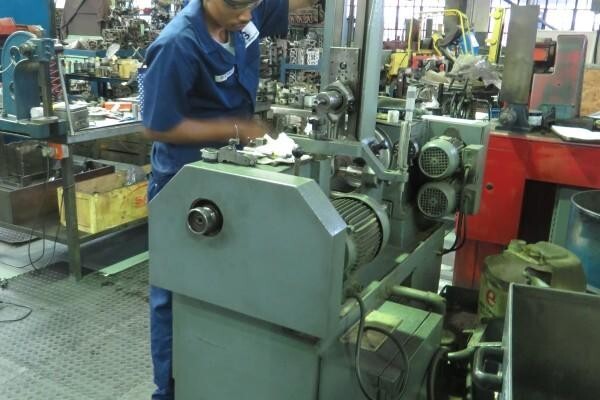 R and B Motor Engineering CC