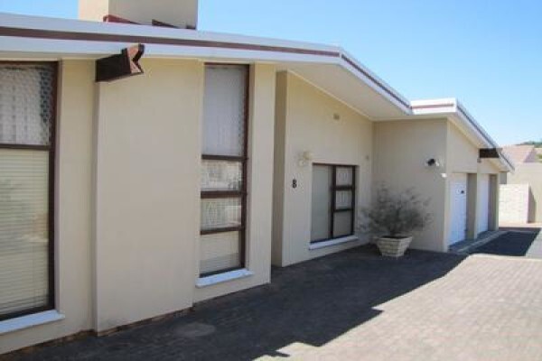 Riaan Hols Eiendomme
