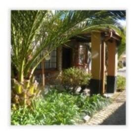 Izimbali Lodge & Restaurant