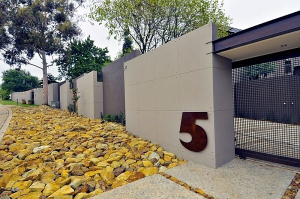 MEC Gate & Fence