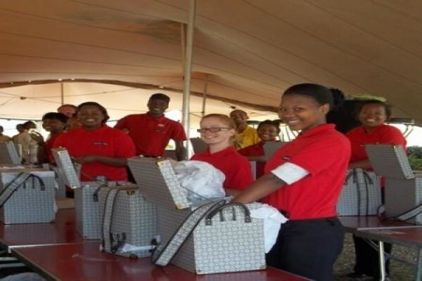 Serve-Pro Specialised Waitron Bartender Training & Placement Agency