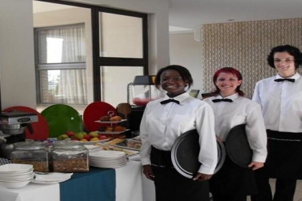 Serve-Pro Specialised Waitron Bartender Training & Placement Agency