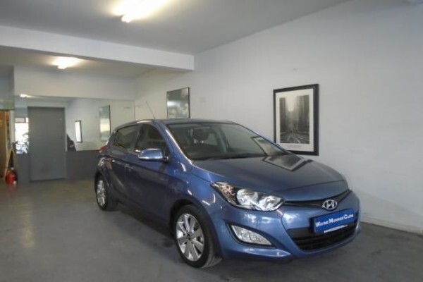 Munroe Wayne Cars CC
