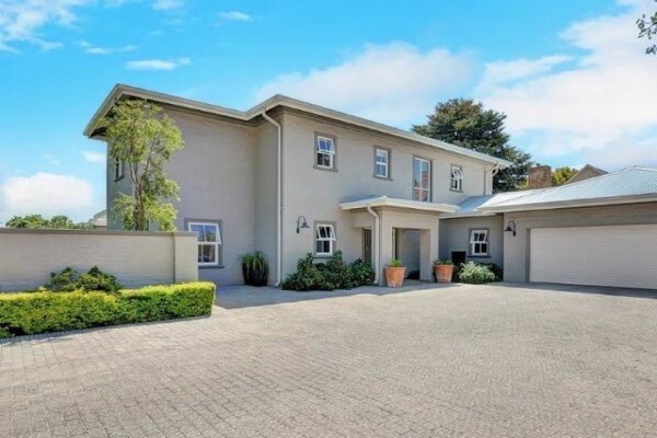 Homes of Distinction