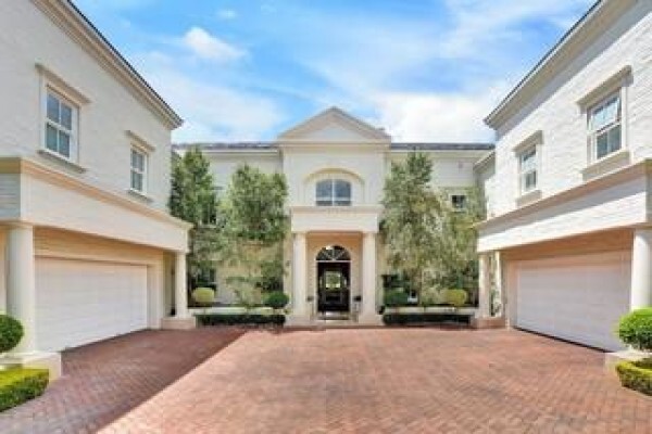 Homes of Distinction