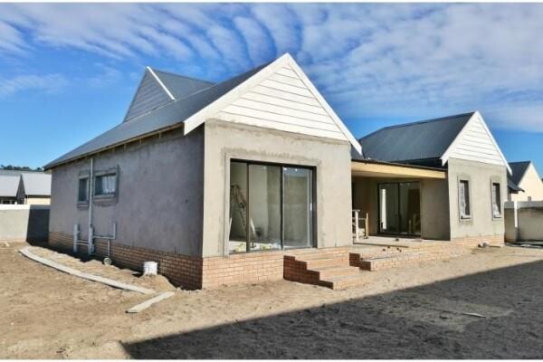 Remax Alpha