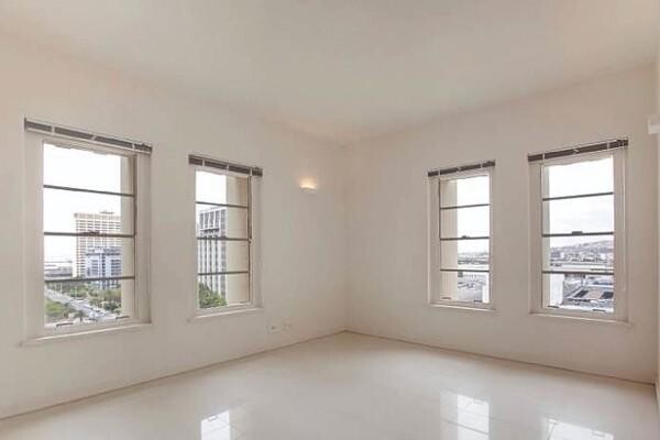 Re/Max Living