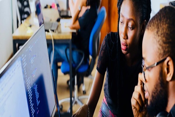 M R Computer Services CC