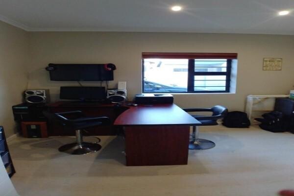 Property.Com