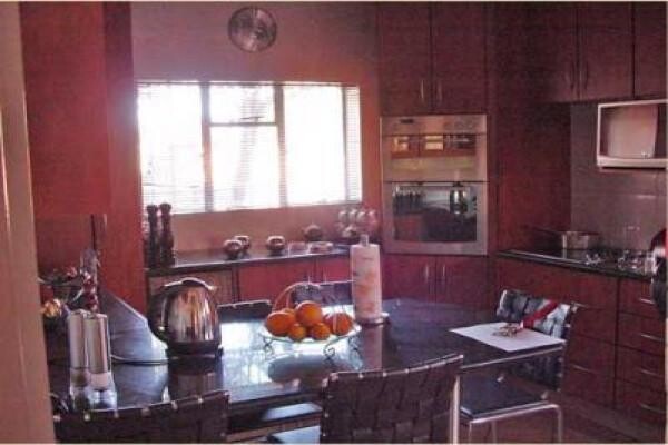 Van Eeden Properties