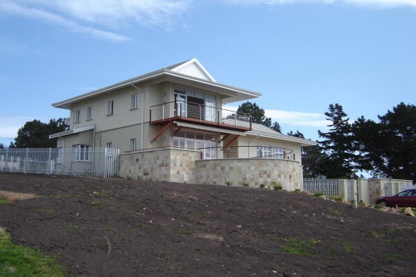 Ngonyama Okpanum Hewitt-Coleman