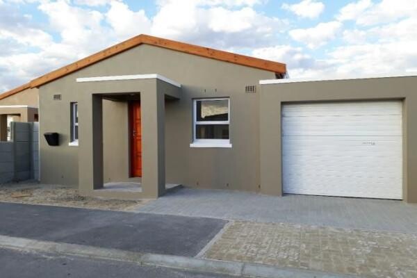 Prospur Real Estate:Mitchells Plain