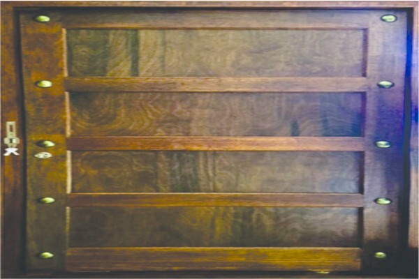 Roos Garage Doors